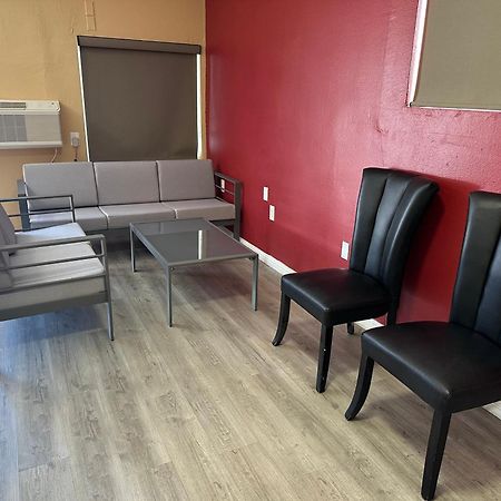 Desert Inn Motel Corona Bagian luar foto