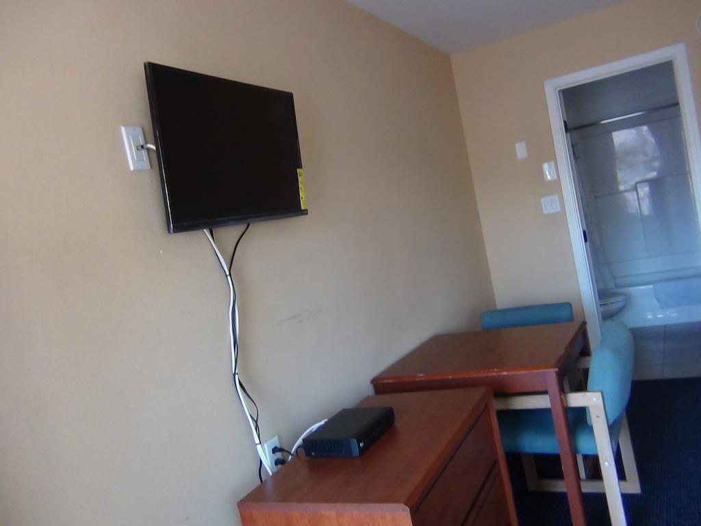 Desert Inn Motel Corona Ruang foto